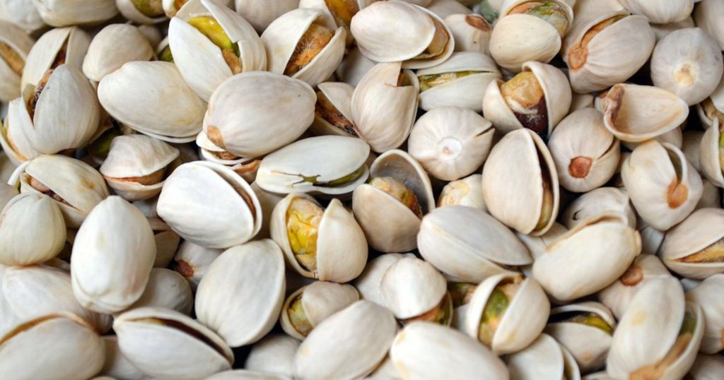 Pistachos tostados con piel. Foto de Pixabay